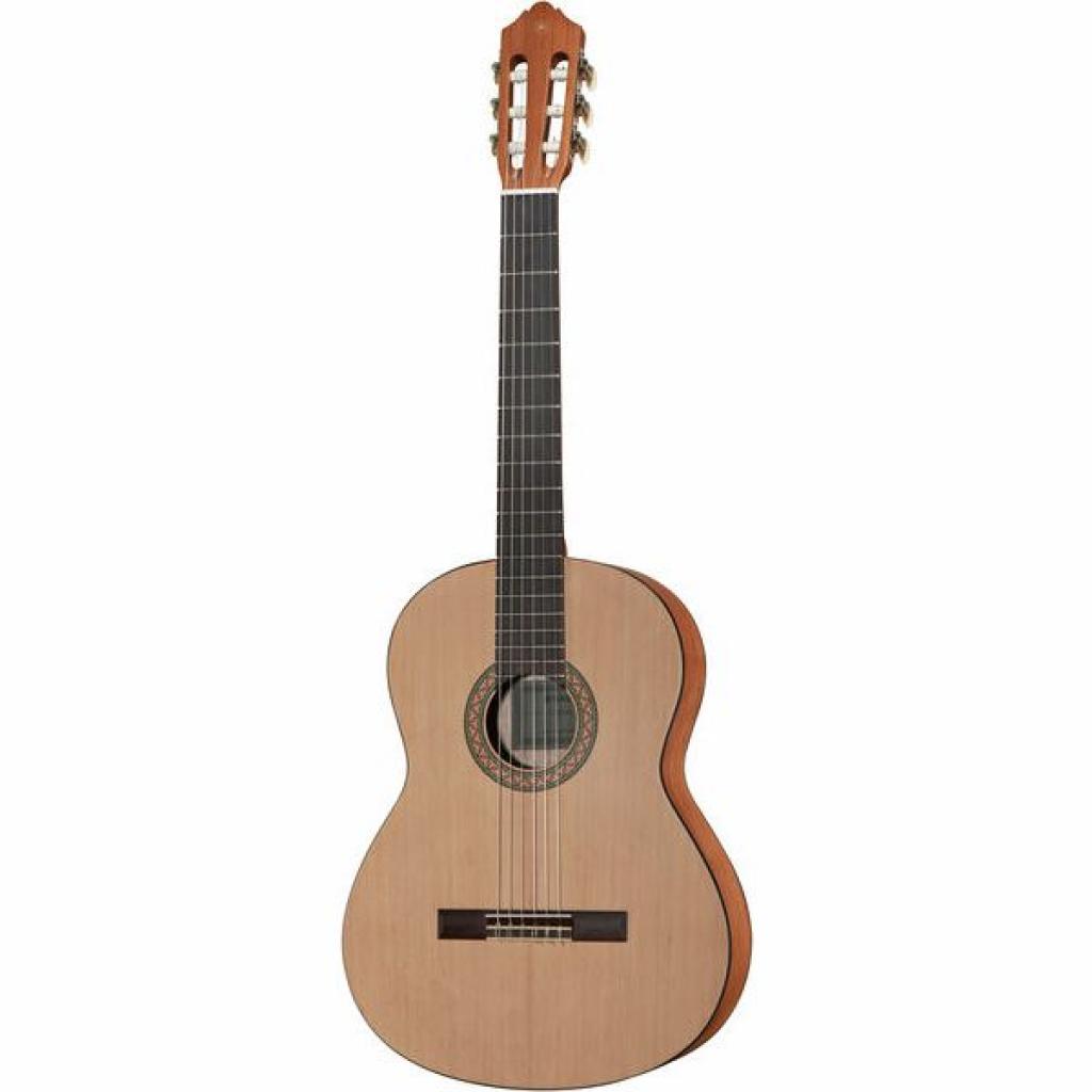 Yamaha C40M