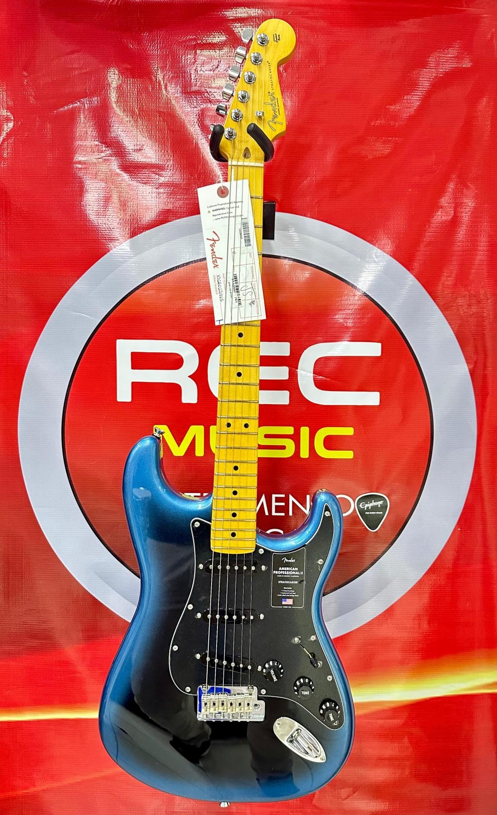 Fender Guit. Strat AM PRO II MN DK NIT