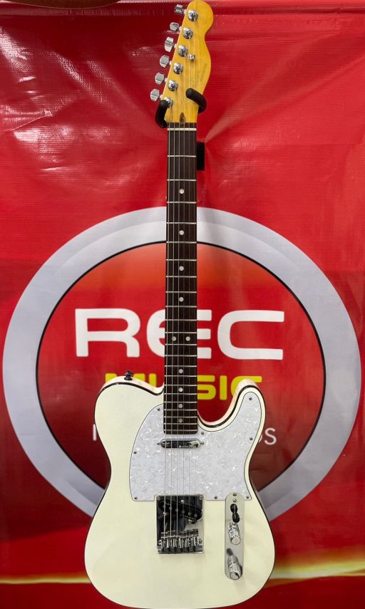 FENDER AMER. ULTRA TELECASTER WH "B" STOCK — foto 1