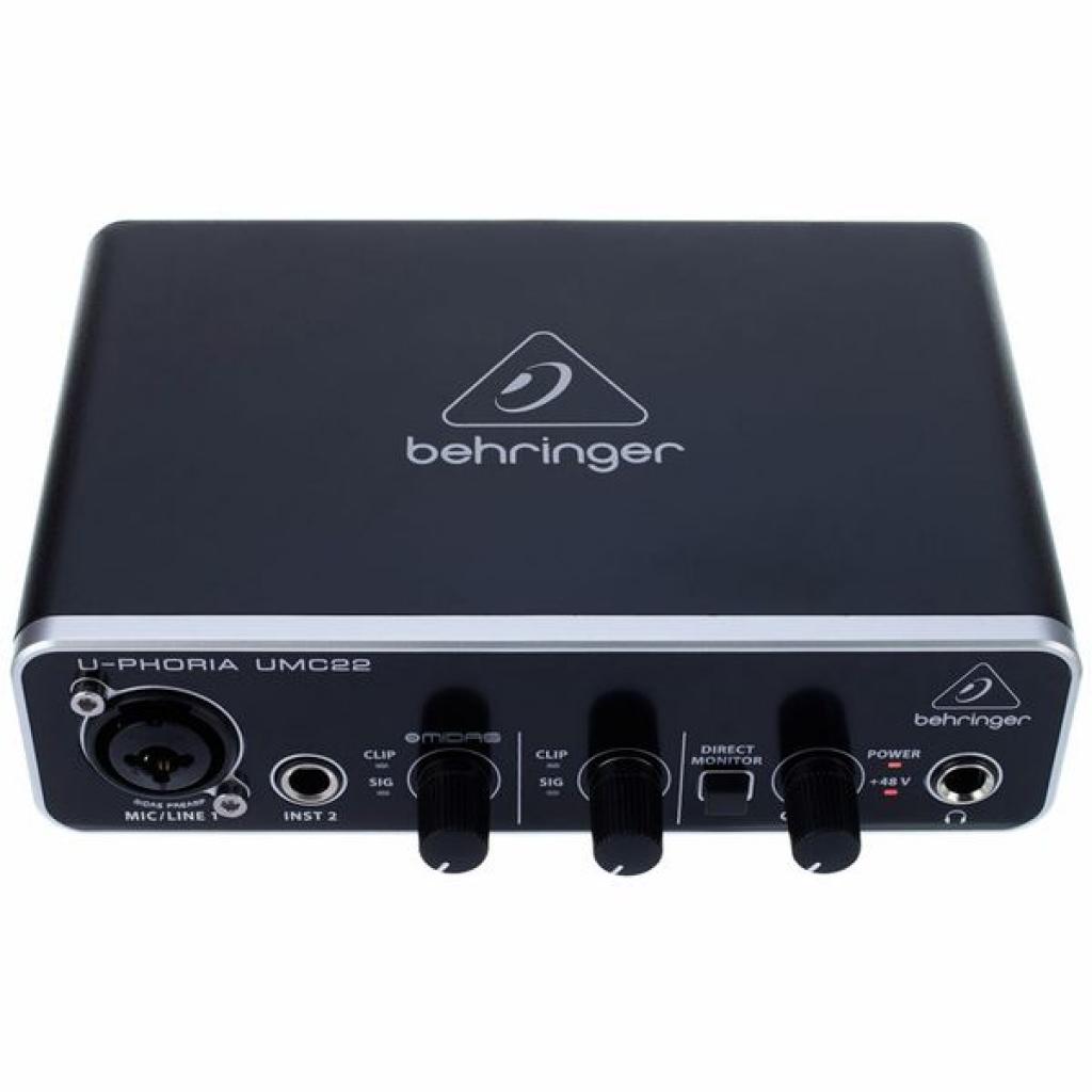 Behringer UMC22