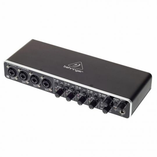 BEHRINGER UMC404 HD