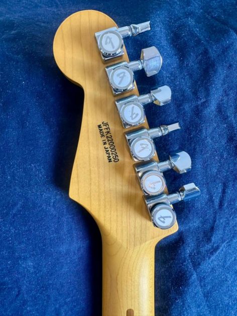 FENDER GUIT. AERODYNE SPECIAL STRATO B STOCK