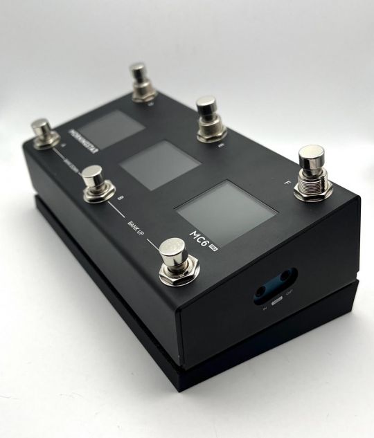 MORNINGSTAR MC6 PRO MIDI B STOCK 