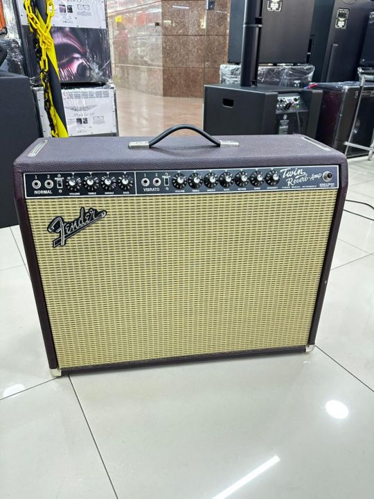 FENDER TWIN REVERB 65 LIMITED B STOCK 