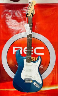 FENDER GUIT.STRATO STD. LRL WPG 0266240560 BL